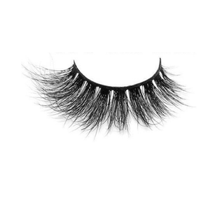 Our Energy eyelashes are composed of mink hair for an ultra-soft and natural finish. With varying volumes, they are perfect for adding a subtle or dramatic look. Lon